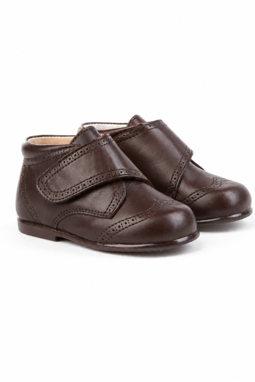 Bota repujada piel velcro