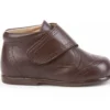 Bota repujada piel velcro