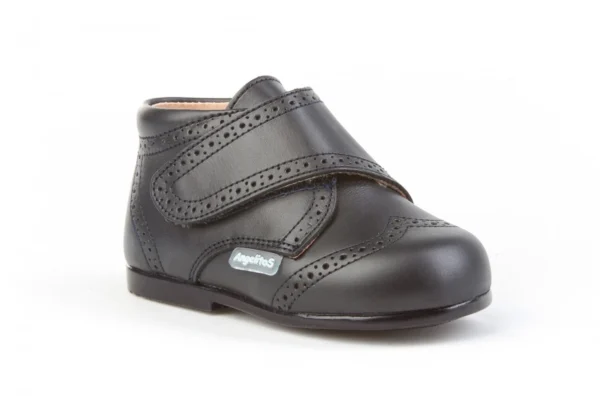 Bota repujada piel velcro