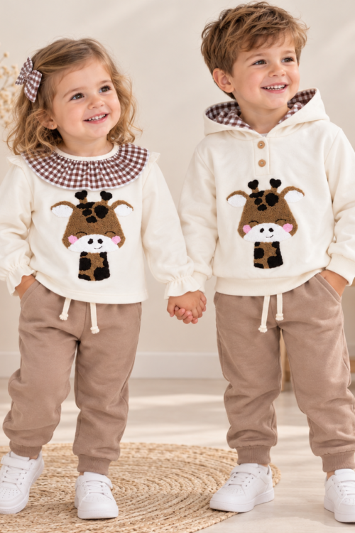 Conjunto deportivo niña jirafa vichy
